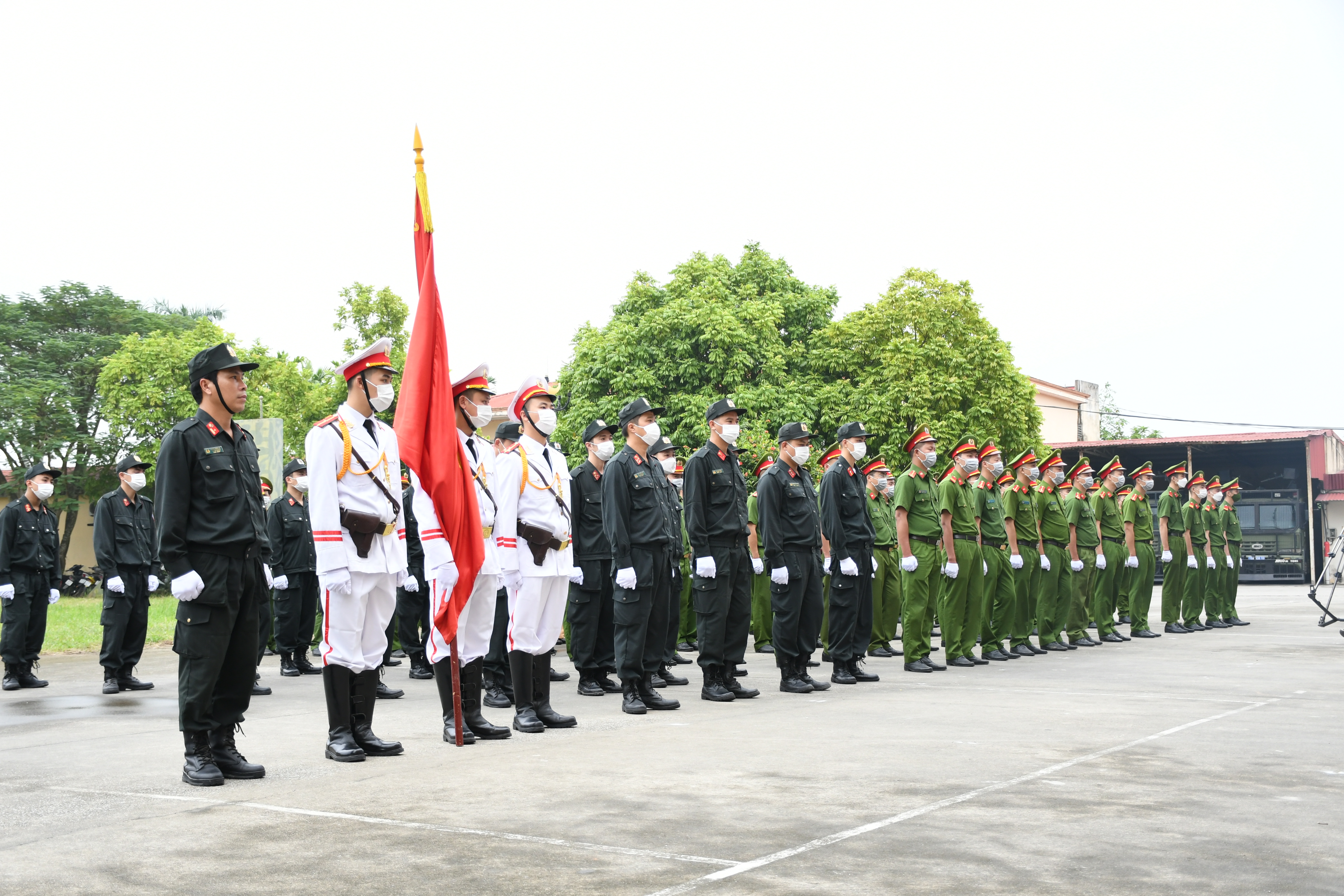 Nhân dân gửi thư cảm ơn Tiểu đoàn Cảnh sát Cơ động